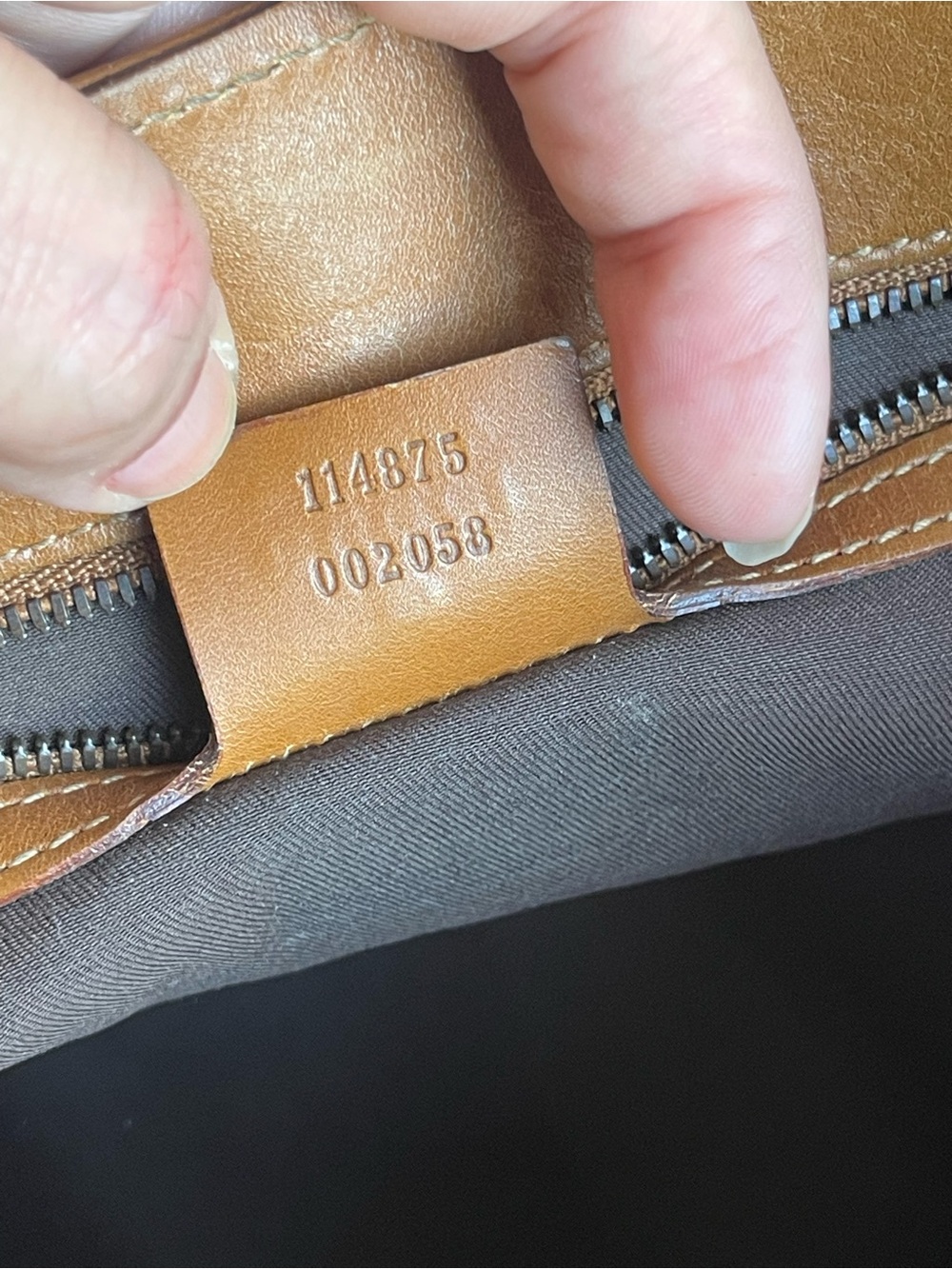 Authentic Gucci vintage interlock GG hobo tan shoulder bag - Picture 14 of 16